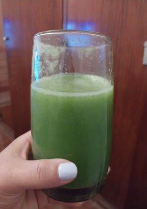 Una foto de Licuado de verdes 💚 Apio Espinaca y más