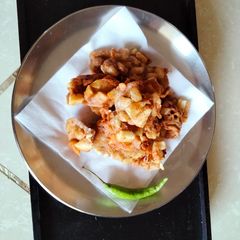 A picture of Crunchy Raw potato and Water chestnut Pakodi.