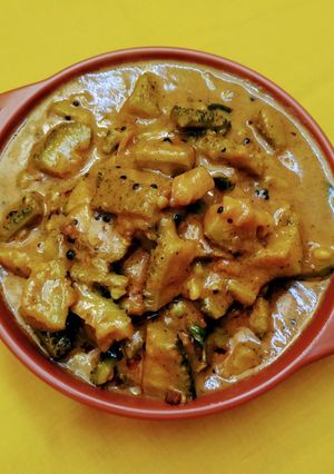 A picture of Sri Lankan Forest Bittergourd Curry.