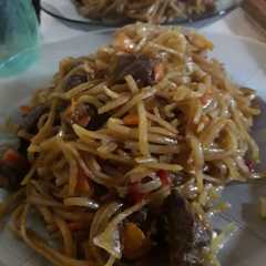 A picture of "Crotos" fideos chinos.