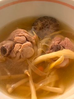 金針花香菇雞湯 的食譜成品照片