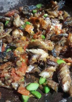 Foto resep Pindang suwir masak sambal jelantah