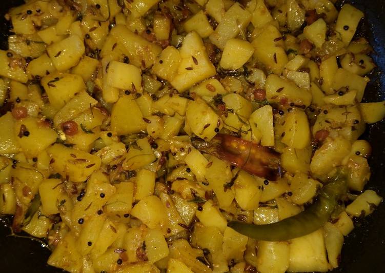 Steps to Make Homemade Aloo METHI fry(POTATO FENUGREEK LEAF POWDERFRY)