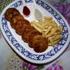 A picture of Chicken and Potato Kababs.
