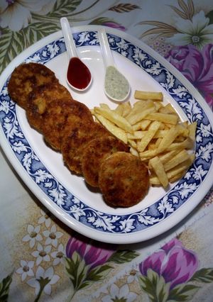 A picture of Chicken and Potato Kababs.