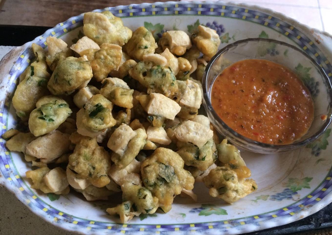 Batagor tahu ala abang-abang (sambel kacang)