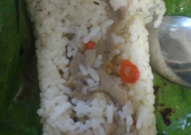 Nasi bakar tumis jamur pedas