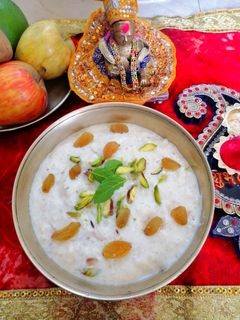 मखाना पायसम (खीर) (Makhana Payasam /kheer recipe in hindi) रेसिपी मुख्य फोटो