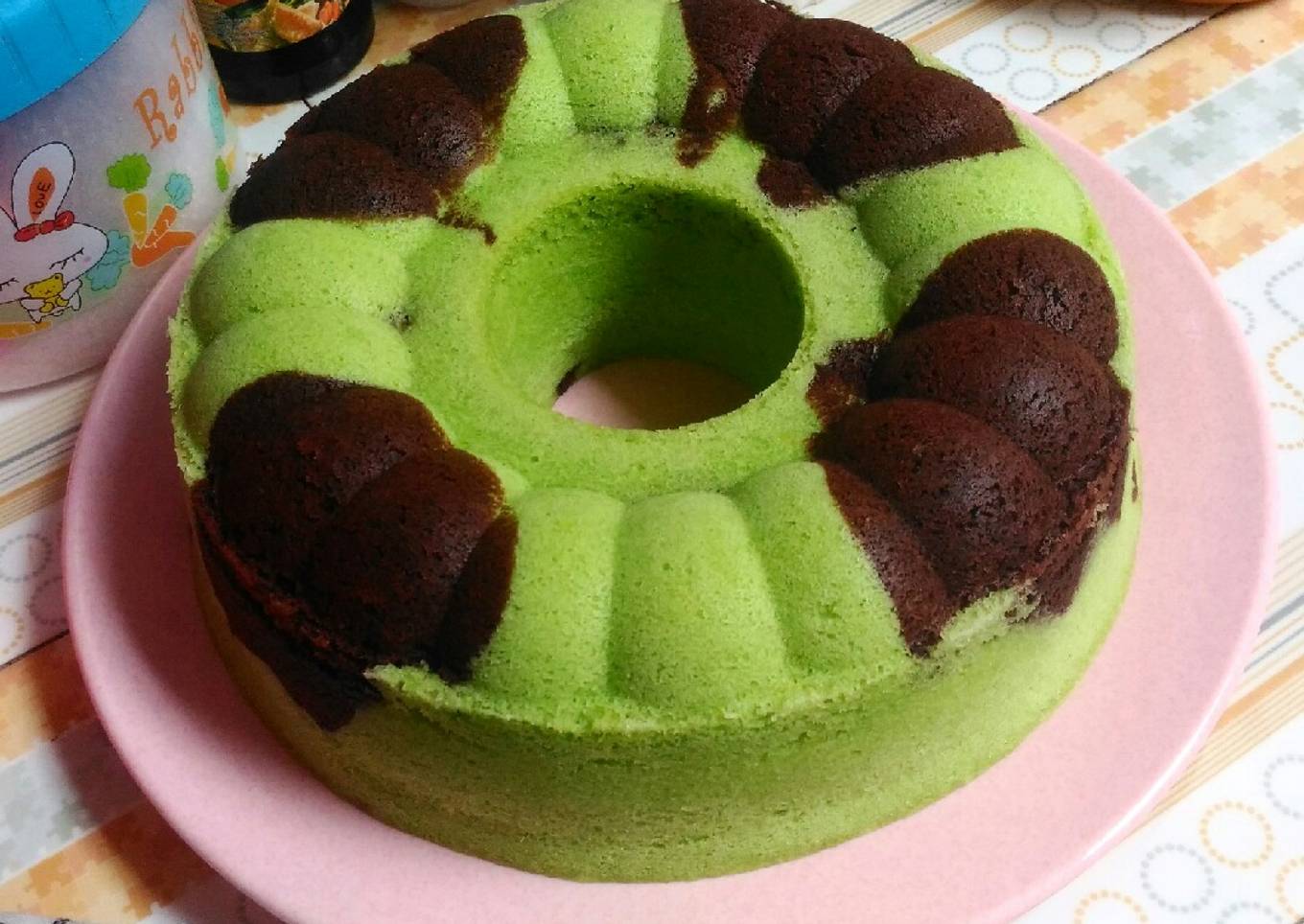 Langkah Mudah untuk Membuat Bolu Kukus Pandan Coklat yang Bikin Ngiler
