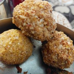 A picture of Healthy ladoo.