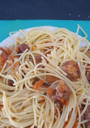 Una foto de Tallarines con Salsa de Vino Blanco y Peceto