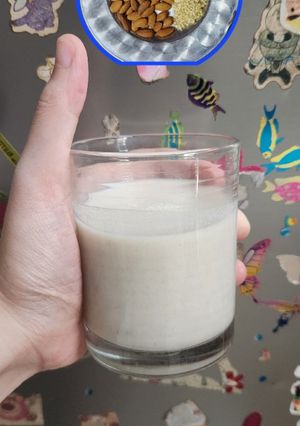 Hình của món Sữa hạnh nhân + Ý dĩ🥛🥛🥃🥃🧉🧉.