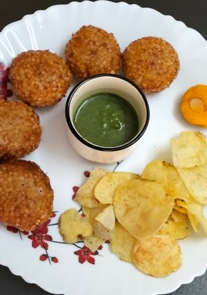 साबूदाना वडा रेसिपी मुख्य फोटो