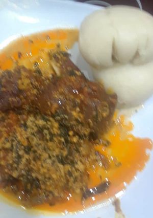 A picture of Egusi soup.