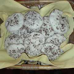 A picture of Pan tipo figazitas con semillas.