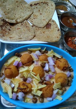 A picture of Burmese Pyajo.