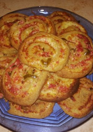 Csípős paprikás-sajtos csiga recept fotója