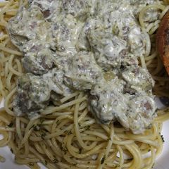 A picture of Emerald Spaghetti and Meatballs.