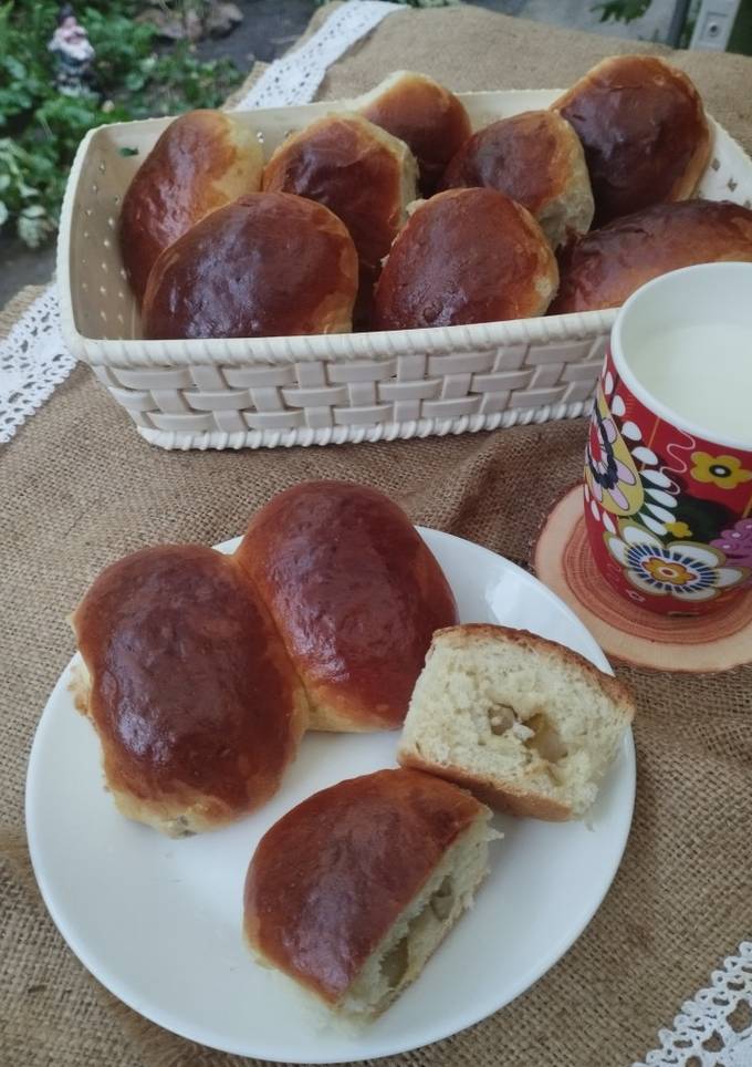 Булочки здобні з грушею
