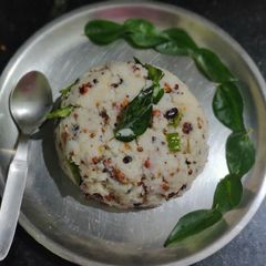 A picture of Rava upma.