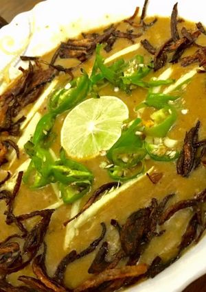A picture of Shahi Haleem (aka Daleem).