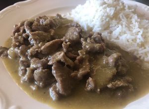 Una foto de Bistéck de Res Sonorense en Salsa Verde