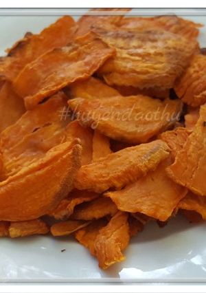 Hình của món Snack từ khoai lang sấy giòn #cleaneating.