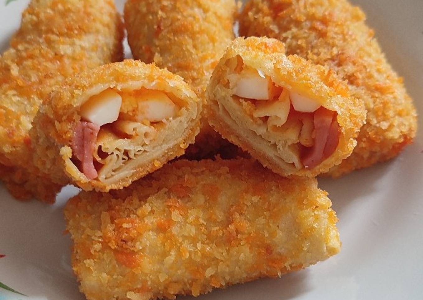 Risol Mayo Simpel (isi telur dan sosis)