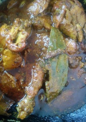 A picture of Chicken curry.