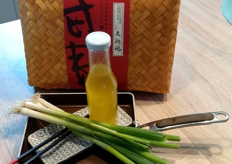 Easiest Way to Prepare Ultimate Frühlingszwiebel-Öl