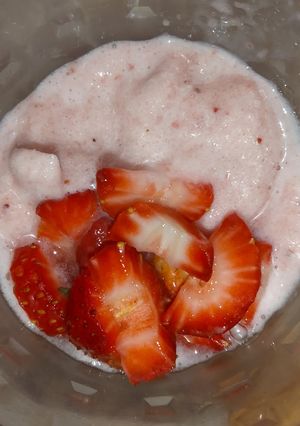 Una foto de Helado de frutilla