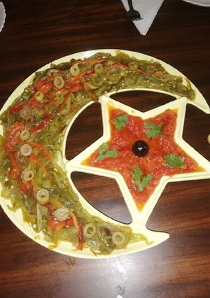Une photo de Salade poivrons vert et tomates