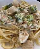 Crema de pollo, brócoli y queso azul