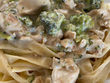 Crema de pollo, brócoli y queso azul