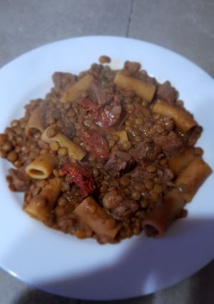 Una foto de Guiso de lentejas, como lo hacía mi abuela ❤
