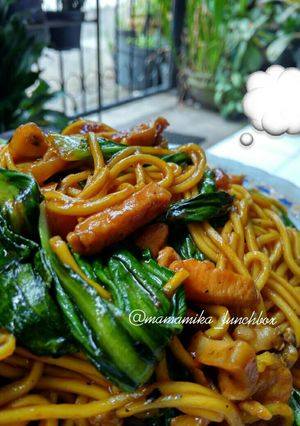Foto resep Mie goreng topping ayam