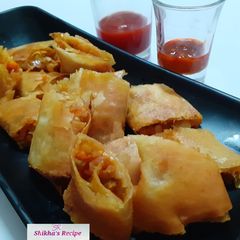 A picture of Spring Rolls.