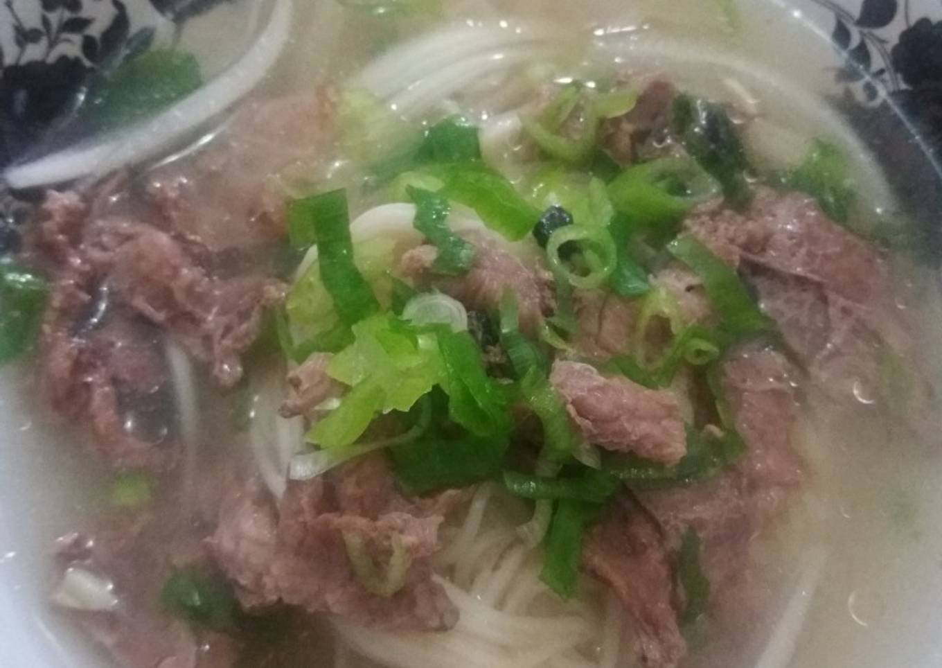 Beef Noodle Soup (Pho Vietnam)