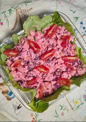 Una foto de Ensalada Rusa Rápida Fácil Fresca Y Deliciosa