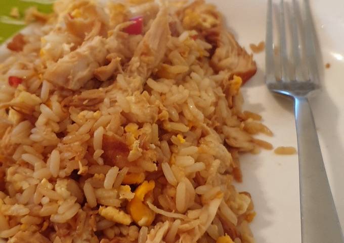 Step-by-Step Guide to Prepare Gordon Ramsay Egg fried rice… and some chicken