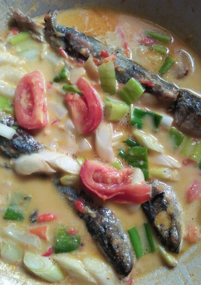 Foto resep Ikan layang kuah santan pedes gett