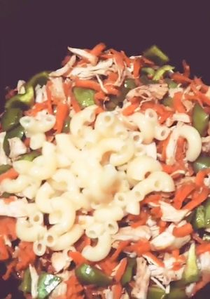 A picture of Chicken Veggie pasta.