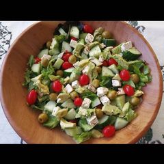 A picture of Summer green salad.