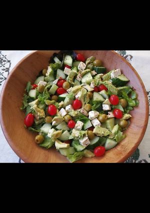 A picture of Summer green salad.