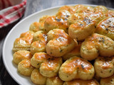 Garlic Cheese Cookies