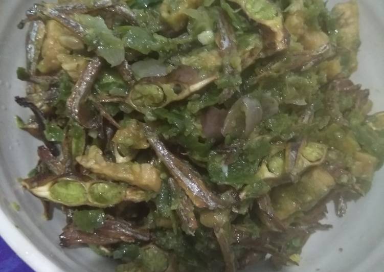 Ikan teri tempe pete lado Mudo (cabe hijau)