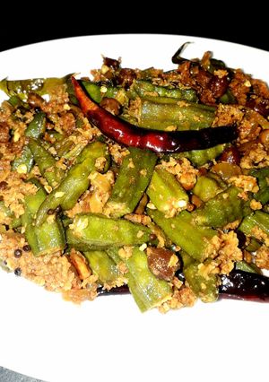 নারকেল ভিন্ডি(narkel bhindi recipe in Bengali) রেসিপির প্রধান ছবি