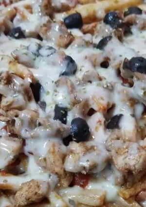 A picture of Pizza fries.