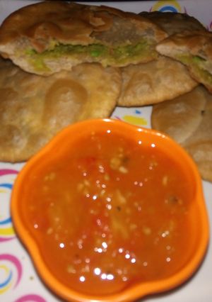 A picture of Matar kachori.