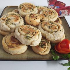 A picture of Garlic bread rolls.
